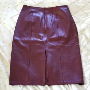 Vegan Leather pencil skirt in burgundy size Medium NWT